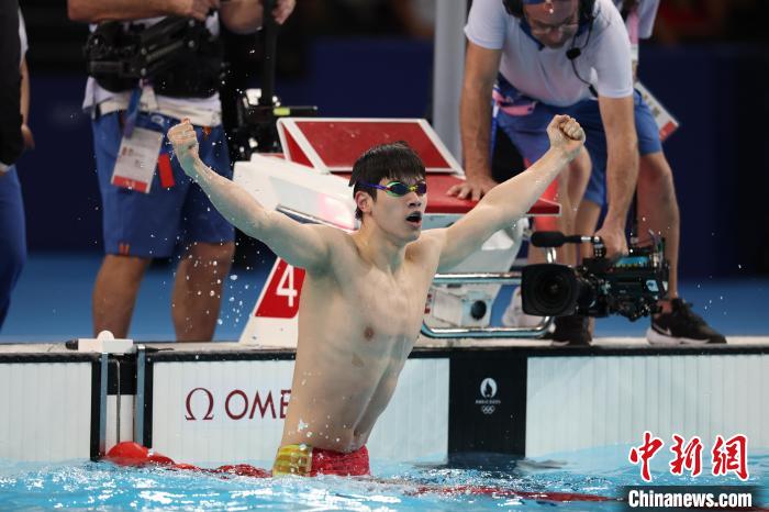 巴黎奥运：天赋与勤奋并行，潘展乐启蒙教练称