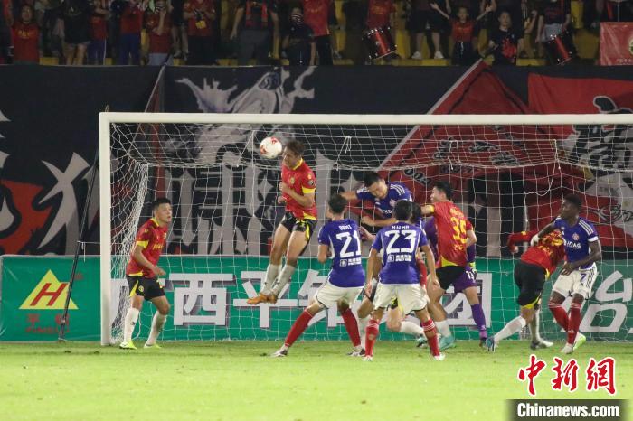 平果培贤杯中秋友谊赛 广西平果哈嘹队与香港东