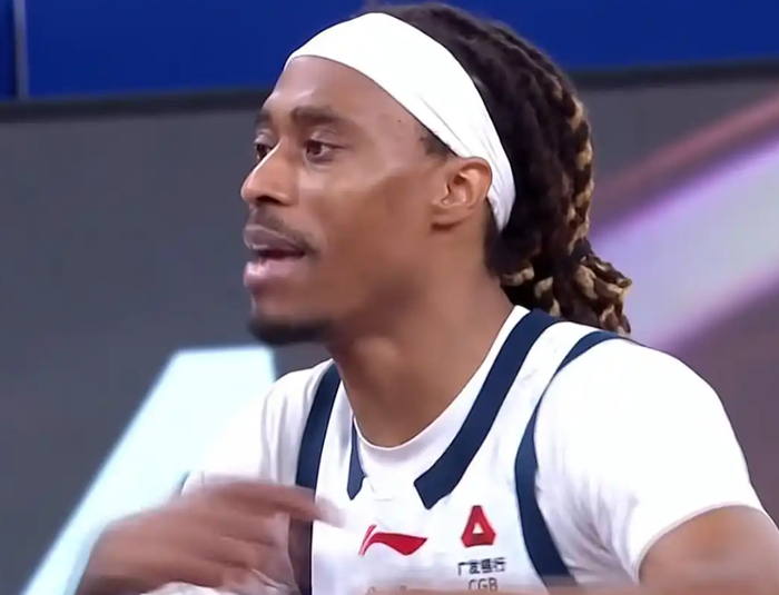 广东力克江苏杜锋弃用麦考尔引热议