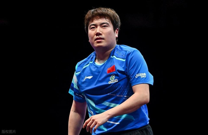 温瑞博两连胜晋级16强 梁靖崑首战失利引第五人