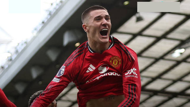 纽卡斯尔遭切尔西逆转欧冠资格悬于一线 曼联胜