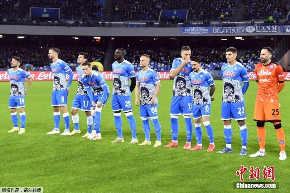 那不勒斯时隔33年重夺意甲冠军 马拉多纳精神延