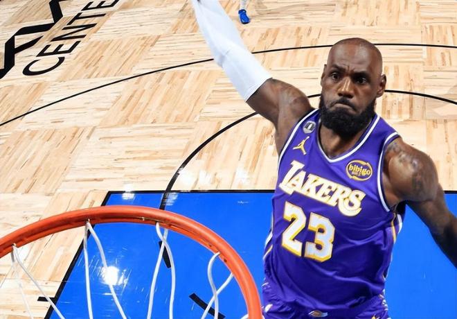 雷霆12连胜终结负凯尔特人 马刺大胜灰熊稳居西